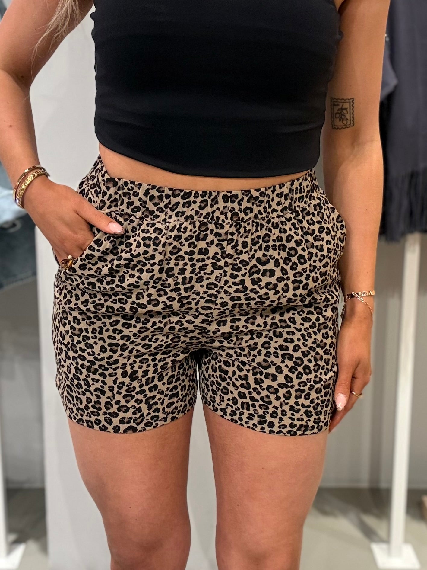 PCBARRI Shorts - Cornstalk